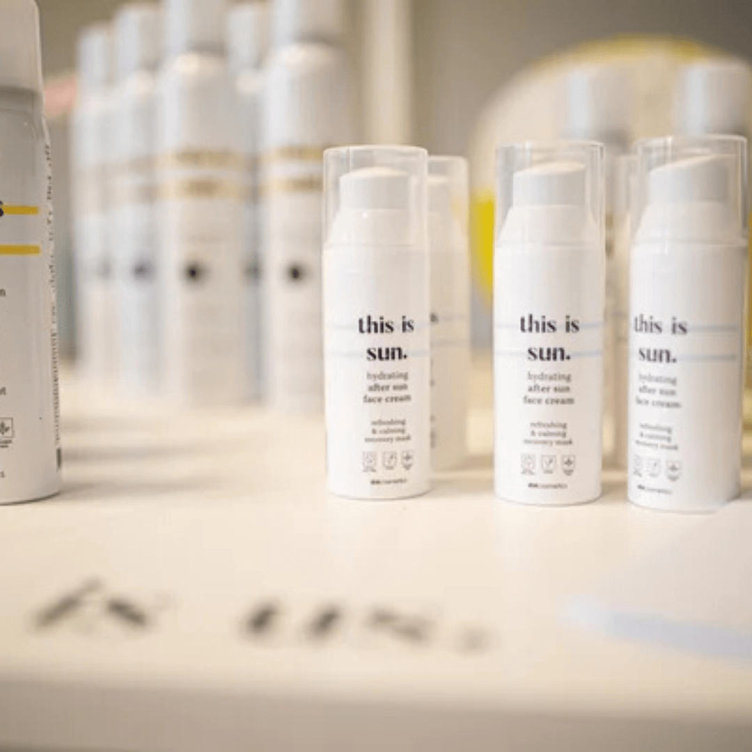 Verzachtende after sun serum voor gezicht van This is Us – verkoelend en kalmerend voor gevoelige huid