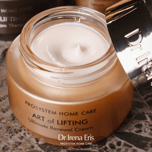 Anti-aging dagcrème van Dr Irena Eris – verstevigt en beschermt met SPF 30 - pot open