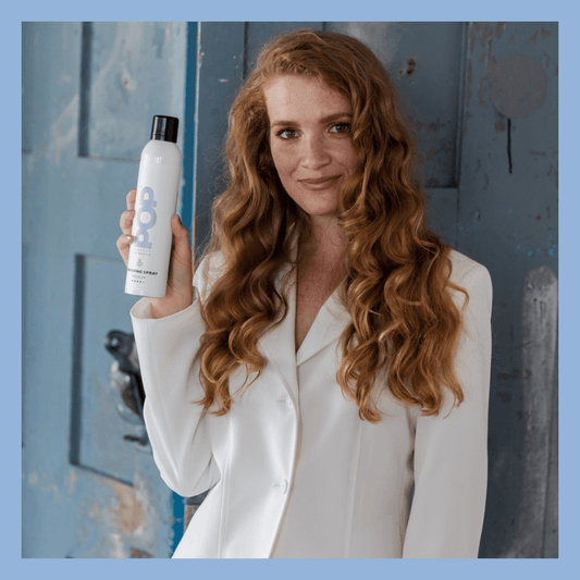POP Haircare haarspray medium hold – natuurlijke fixatie - met model