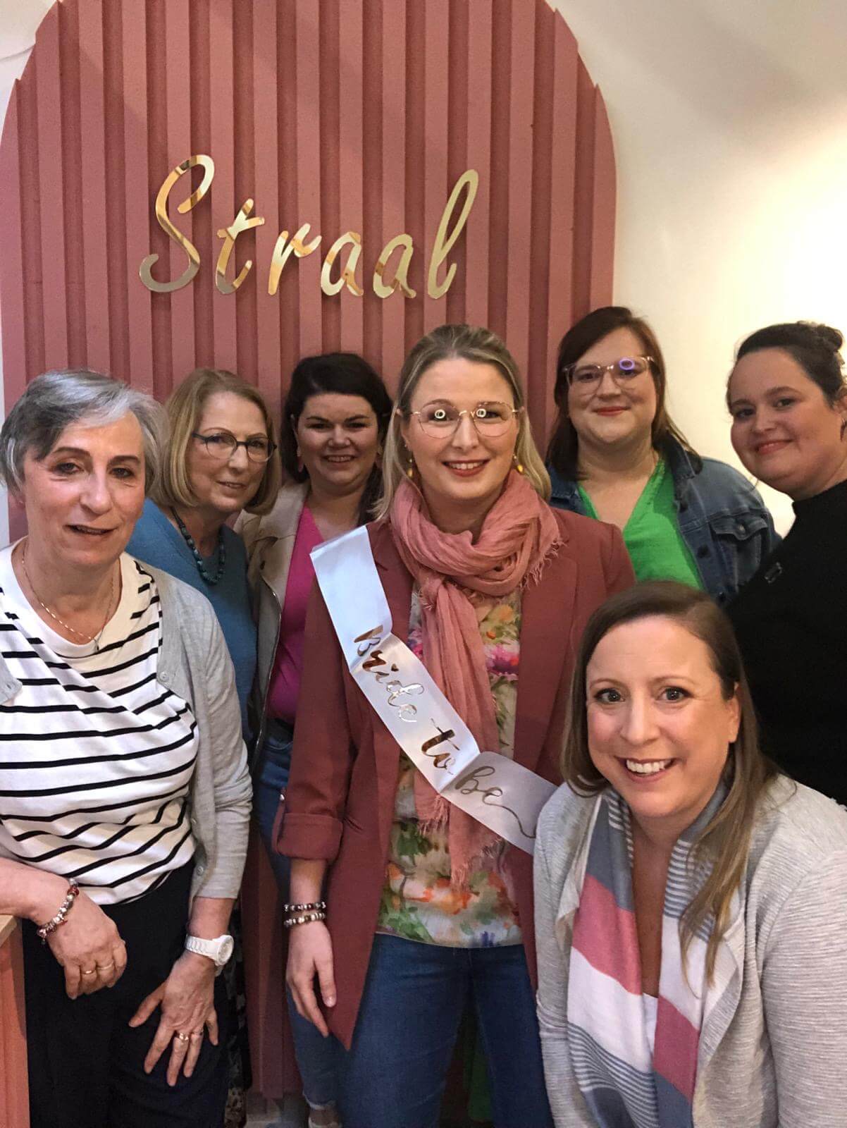 Make-up workshop met persoonlijk advies en natuurlijke producten – Bellápierre bij W Shop - groepsfoto na